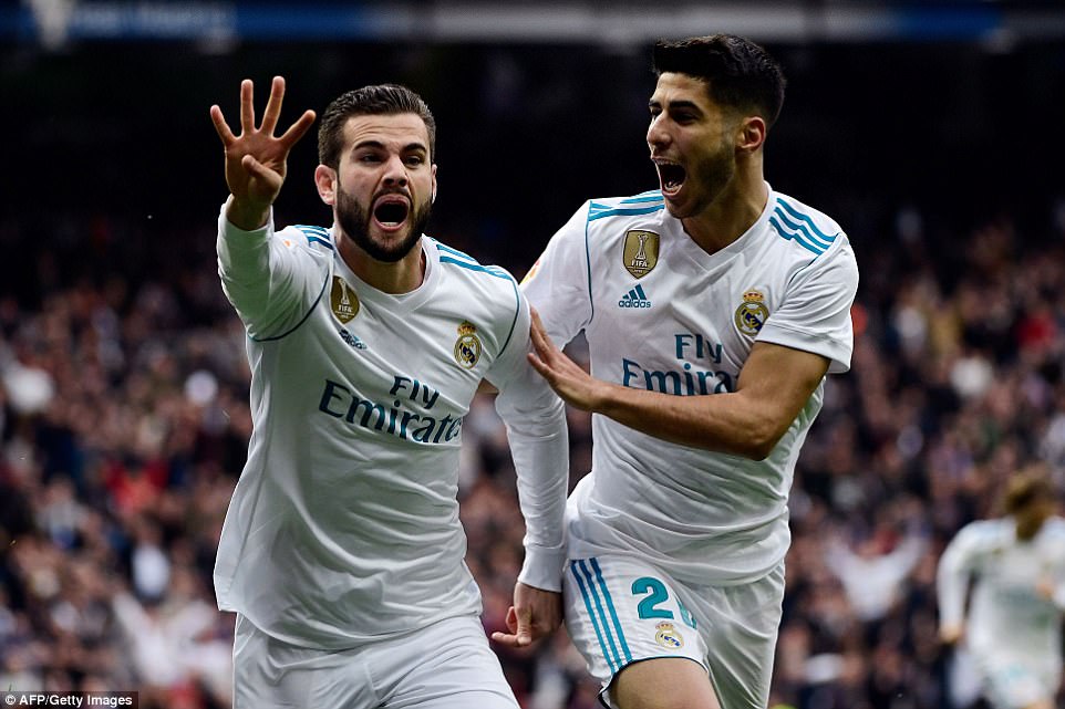 ناتشو  وحكيمي  لنفس الدور