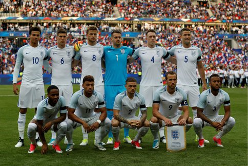 إنجلترا.. مونديال لتصحيح الصورة