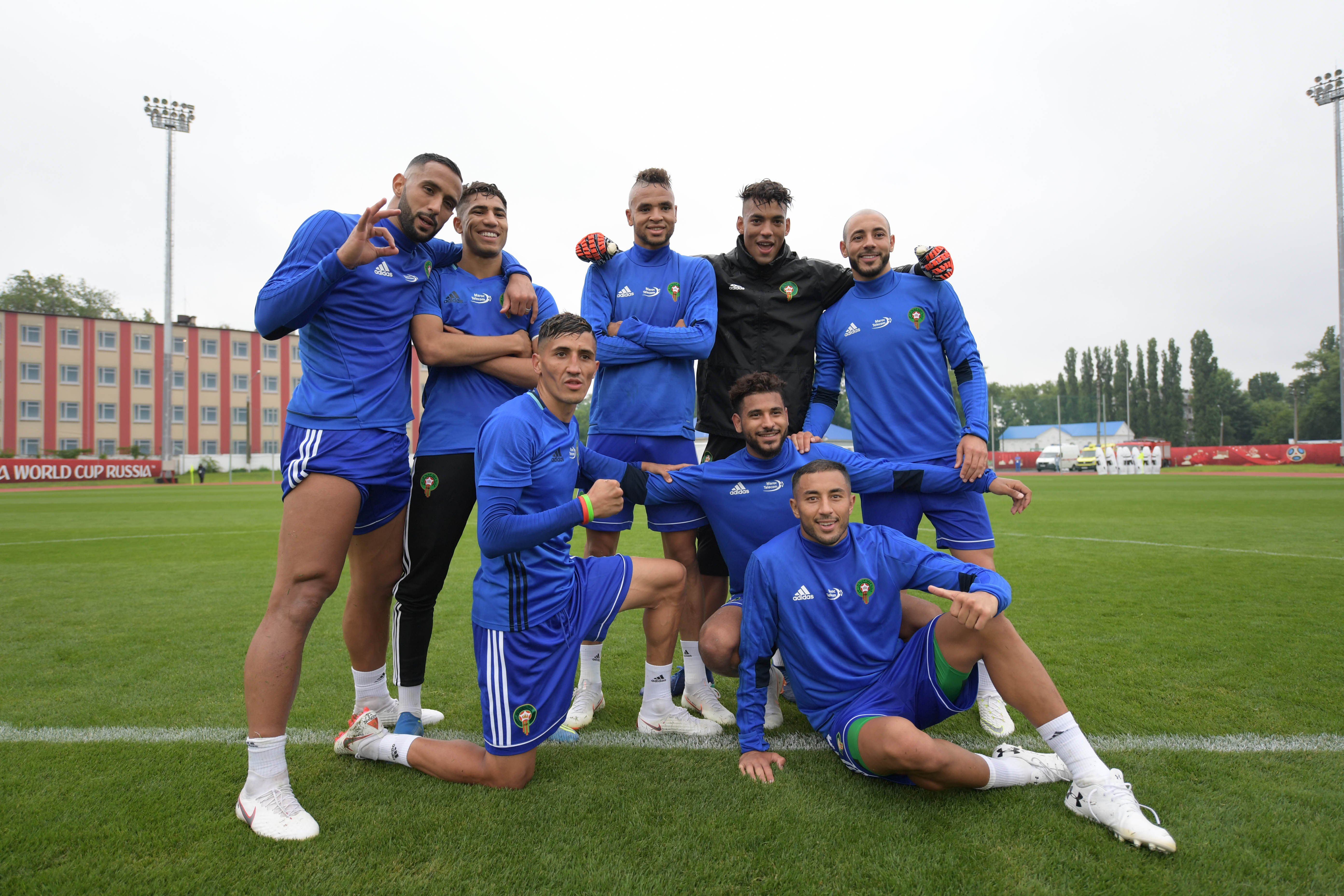 هنا سان بيطرسبورغ: الفريق الوطني يقيم وسط الجمهور