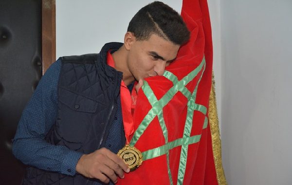عصبة الكاراطي للمحترفين: البطل المغربي أشرف وشن يفوز على الإكواتوري مينا بالضربة القاضية