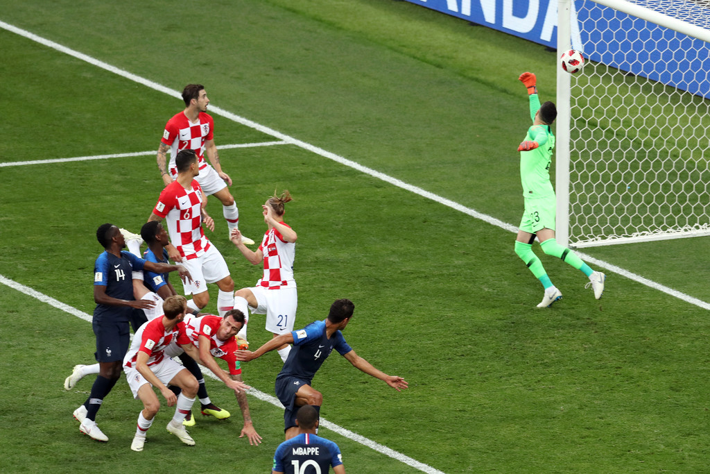 مونديال 2018: فرنسا وضعت اليد الأولى على كأس العالم