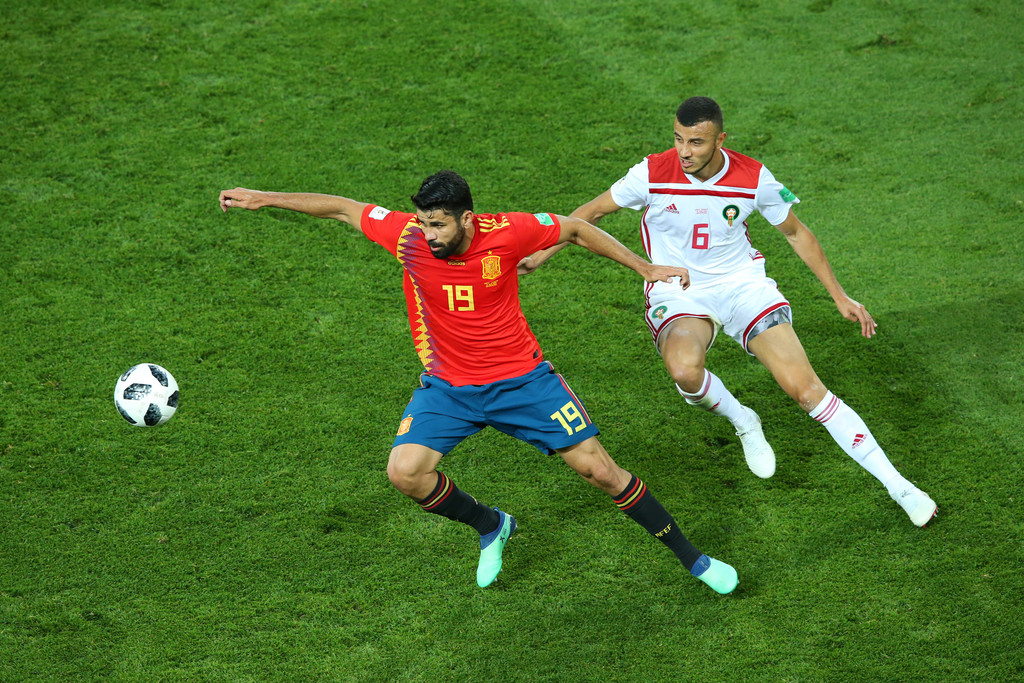 غانم سايس (1) : شاغبنا وتحدينا الكبار فذبحونا بتقنية «VAR»