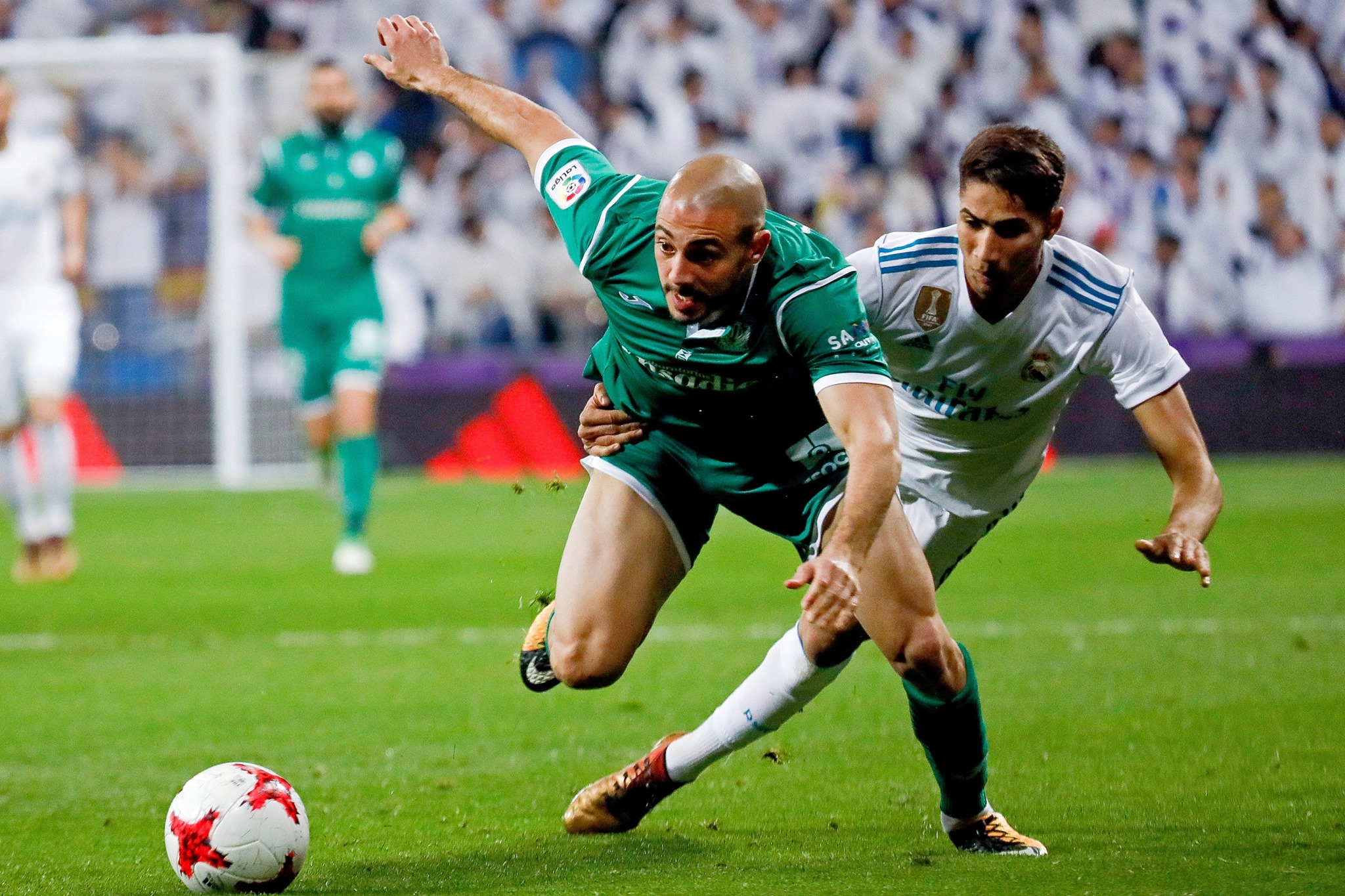 نادي اماراتي يغازل المقاتل المغربي