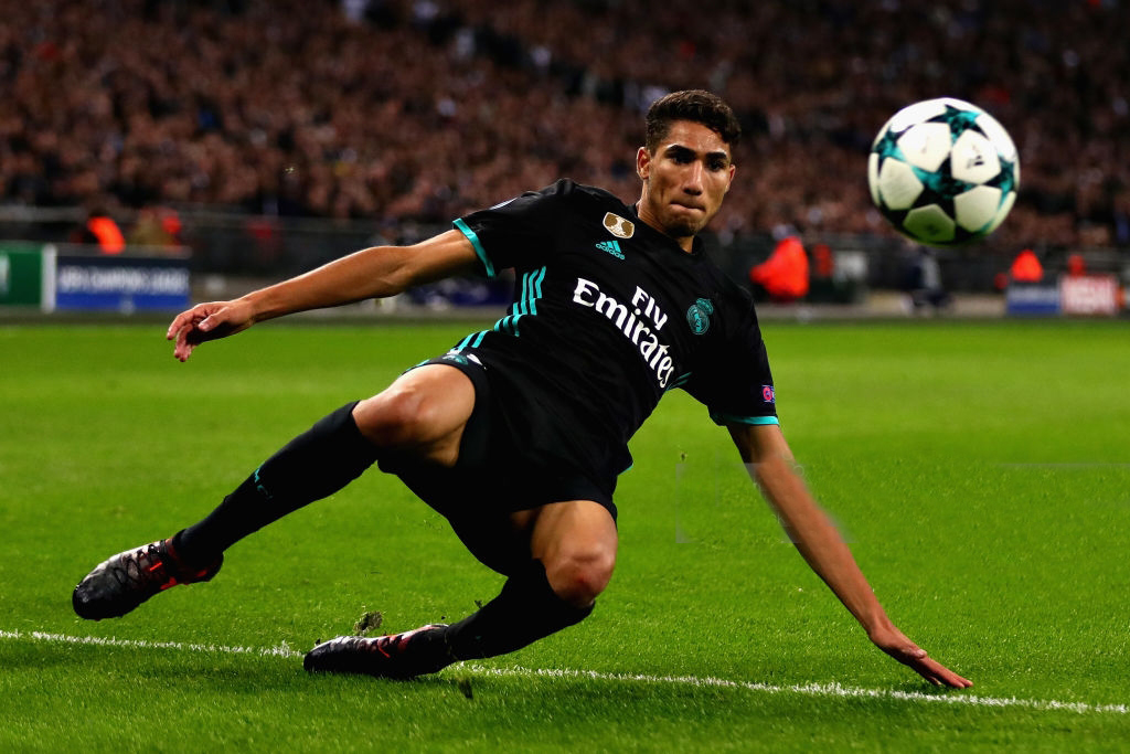 جمعية انصار ومحبي ريال مدريد بتطوان تكرم اللاعب أشرف حكيمي