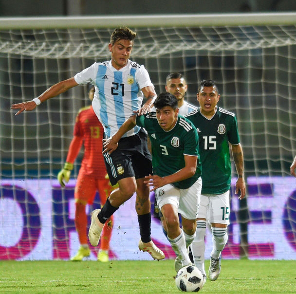 ديبالا يقود الأرجنتين إلى الفوز على المكسيك وديا بهدفين مقابل لا شيء