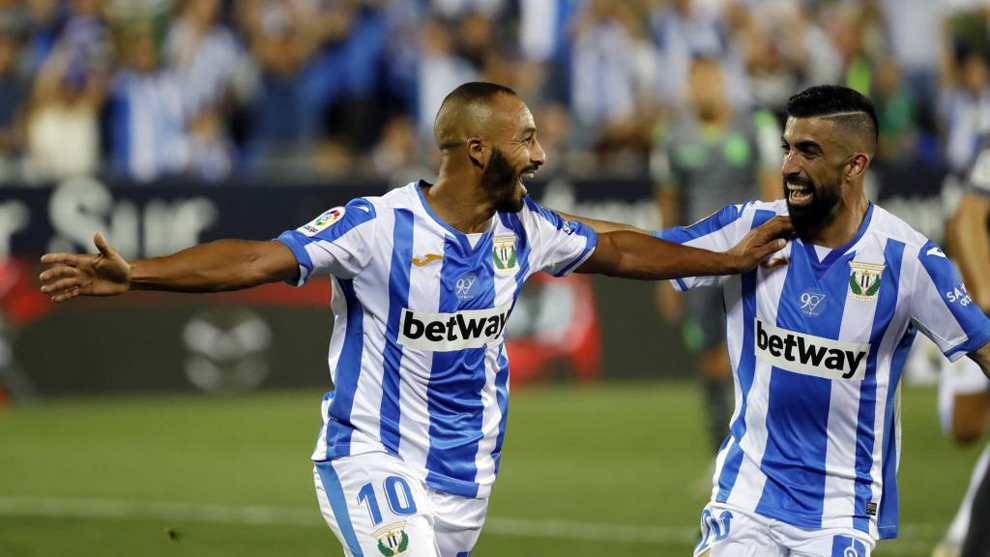 لماذا خفت نجم نبيل الزهر مع ليغانيس ؟