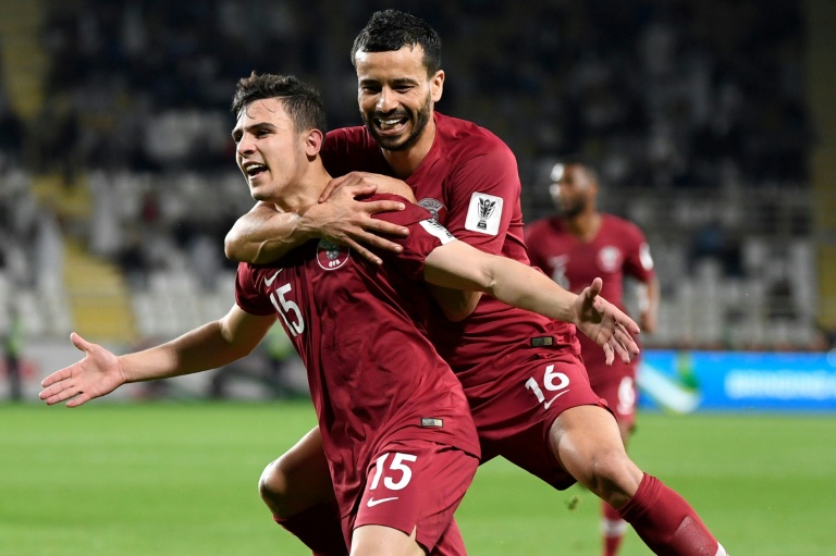 قطر تتخطى العراق بهدف وتبلغ ربع النهائي