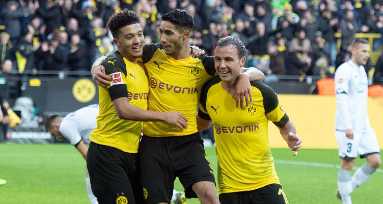 حكيمي نجما ولكن..