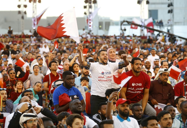 أمير قطر يهنئ منتخبه واستقبال رسمي وشعبي بانتظار اللاعبين