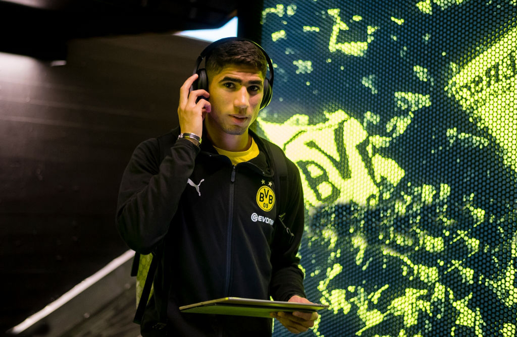 حكيمي يعود للإحتياط