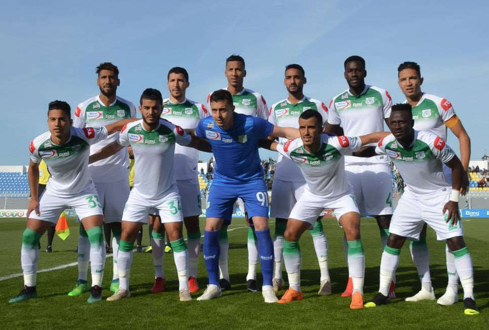الدفاع الجديدي يفوز بميدانه على المغرب التطواني بهدفين للاشيء