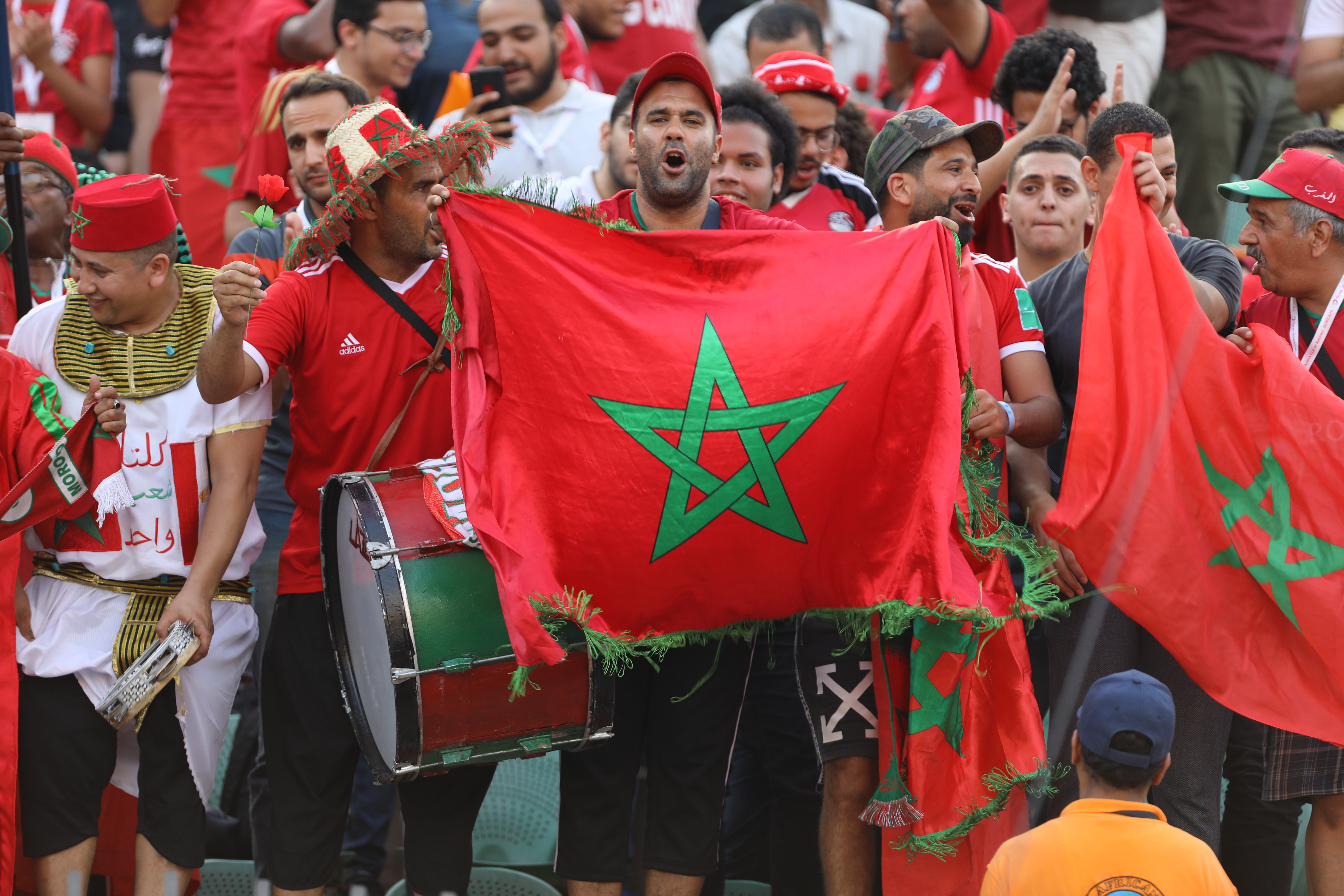الجمهور المغربي يواصل التوافد على القاهرة