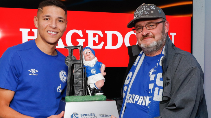 الإعلام الألماني يكيل المديح لحارث