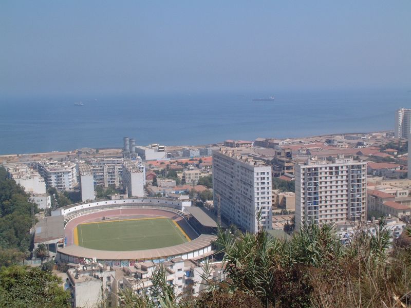 إتحاد الجزائر والوداد رسميا بهذا الملعب الصغير