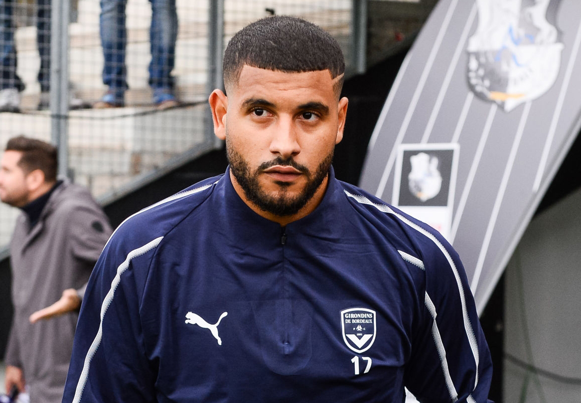 ايت بناصر خارج الاختيار