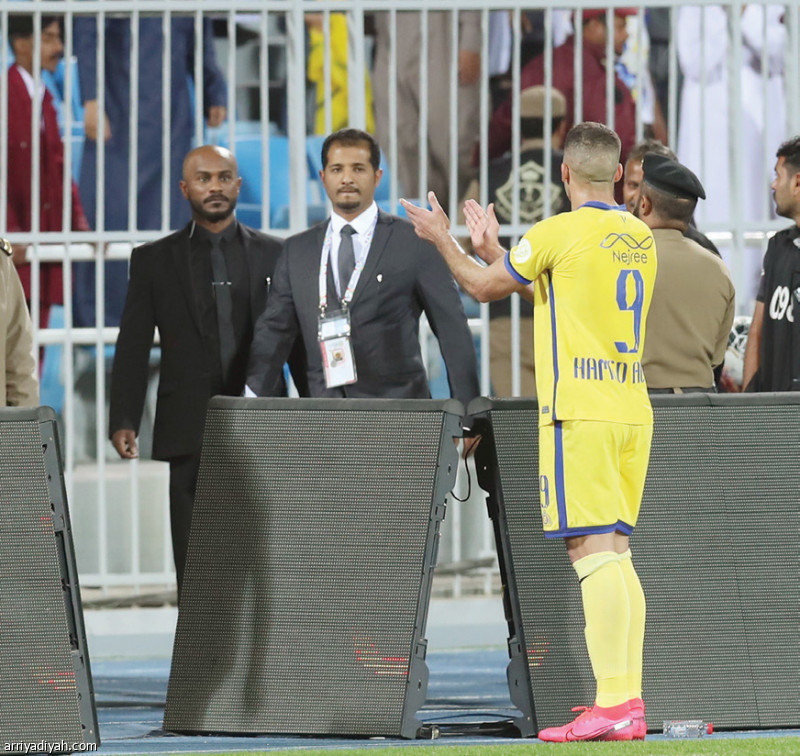 حمد الله يطفئ غضب الجماهير