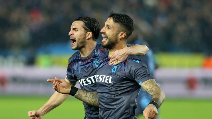 داكوسطا وعودة ملغومة إلى بيت الأمس