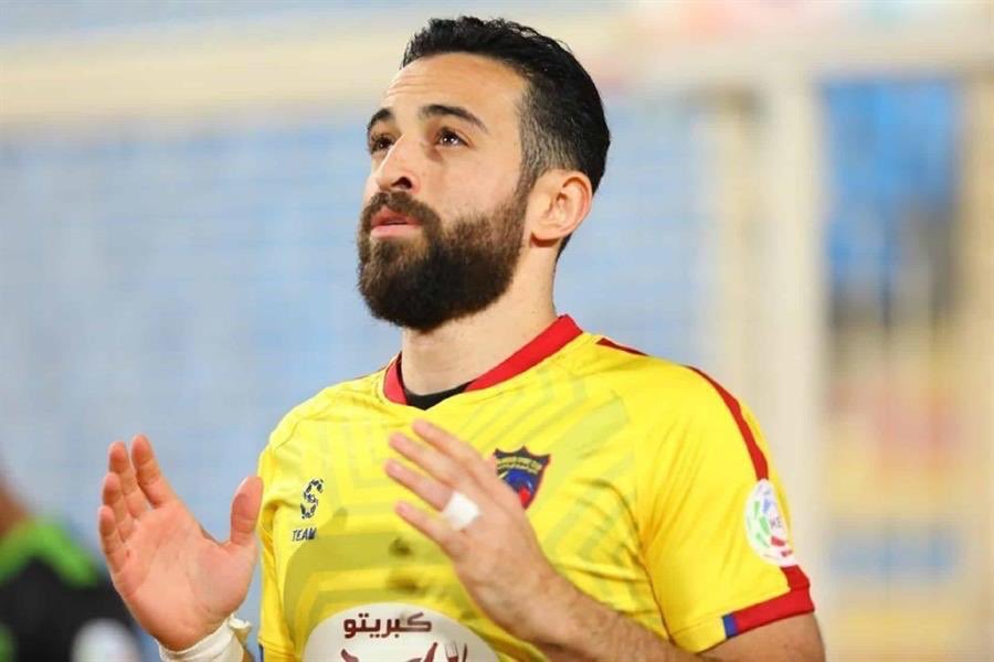 فتوحي يحمل  ثقل  الحزم!