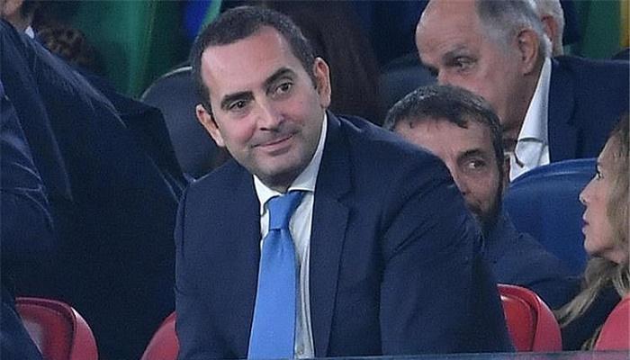 وزير الرياضة الإيطالي يدعو الى تعليق منافسات كرة القدم بسبب كورونا