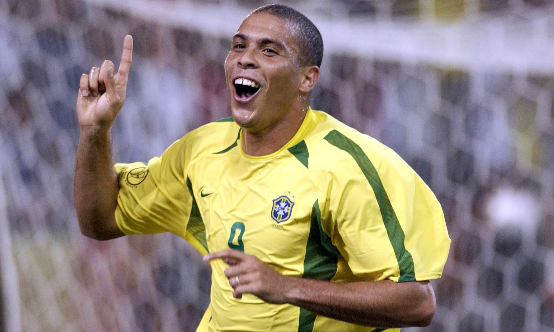 أغلى اللاعبين في تاريخ كرة القدم : البرازيلي رونالدو يعتلي الصدارة