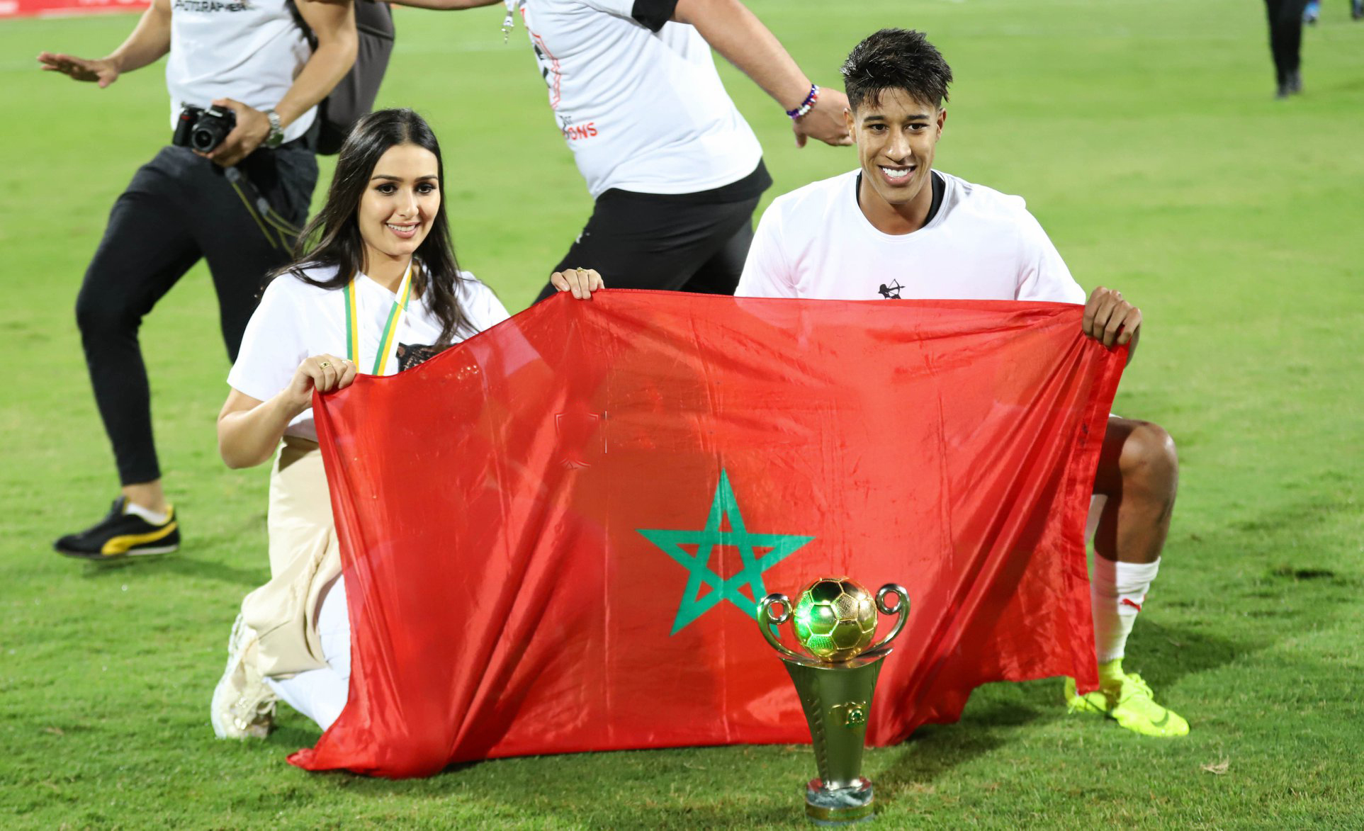 حميد أحداد يثير أزمة بين الدفاع والزمالك