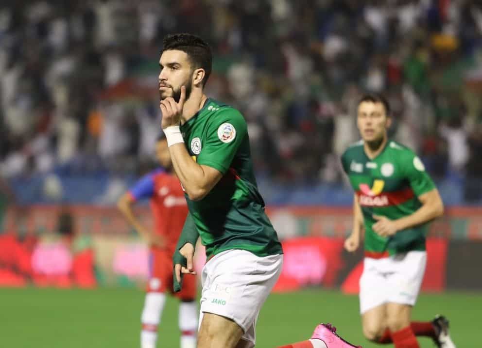 ازارو لم يعد اهلاويا