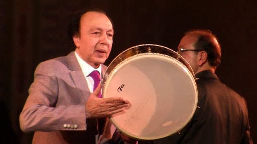 وفاة الفنان المغربي بوطبول في باريس جراء إصابته بفيروس كورونا