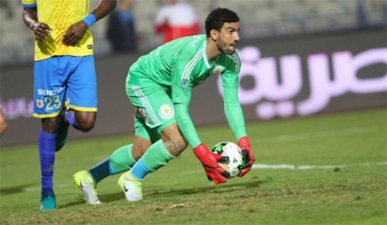 لاعبو الزمالك يقاطعون البطولة المصرية بسبب إصابة حارس المرمى بجائحة كورونا