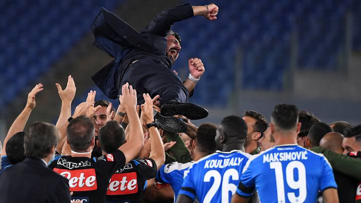 كأس إيطاليا: نابولي يتوج باللقب بضربات الترجيح على حساب جوفنتوس