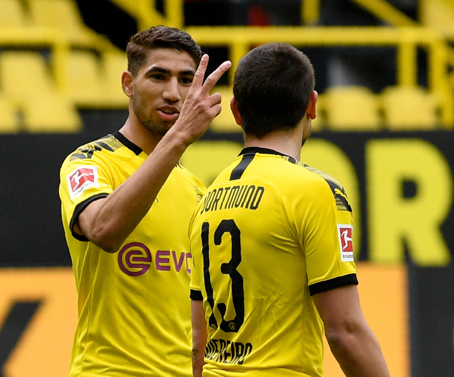 حكيمي في مباراة شكلية ضد ماينز