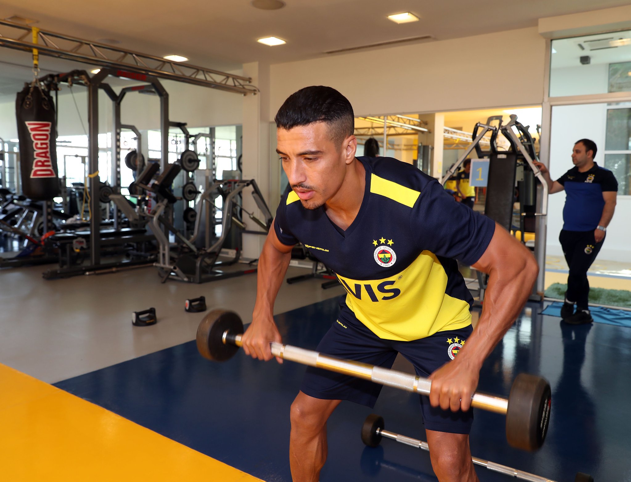 فنرباتشي يفتح باب الرحيل أمام درار!