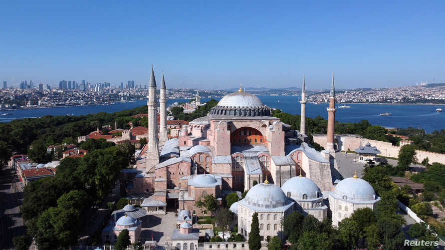 تركيا ب قرار تاريخي  تحول  آيا صوفيا  رسميا إلى مسجد