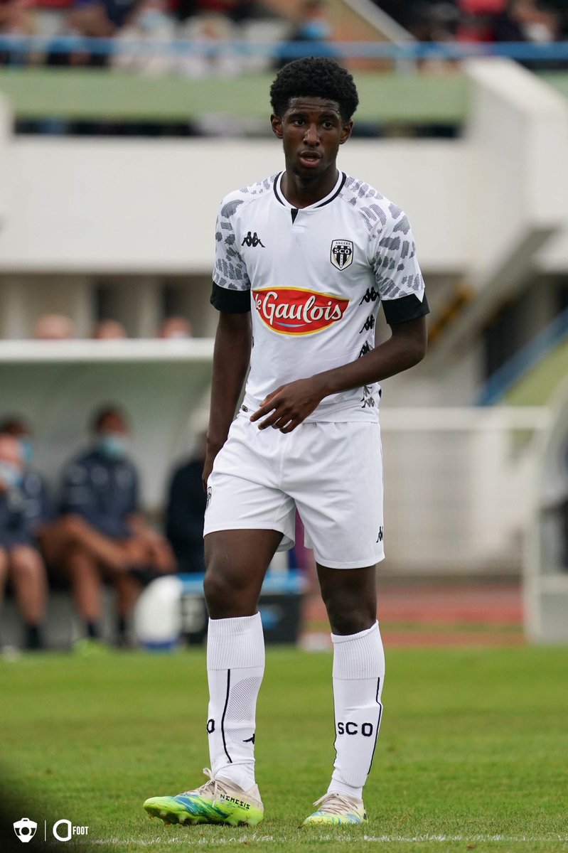 علي شو يعاين إنهيار أونجي أمام مونبوليي