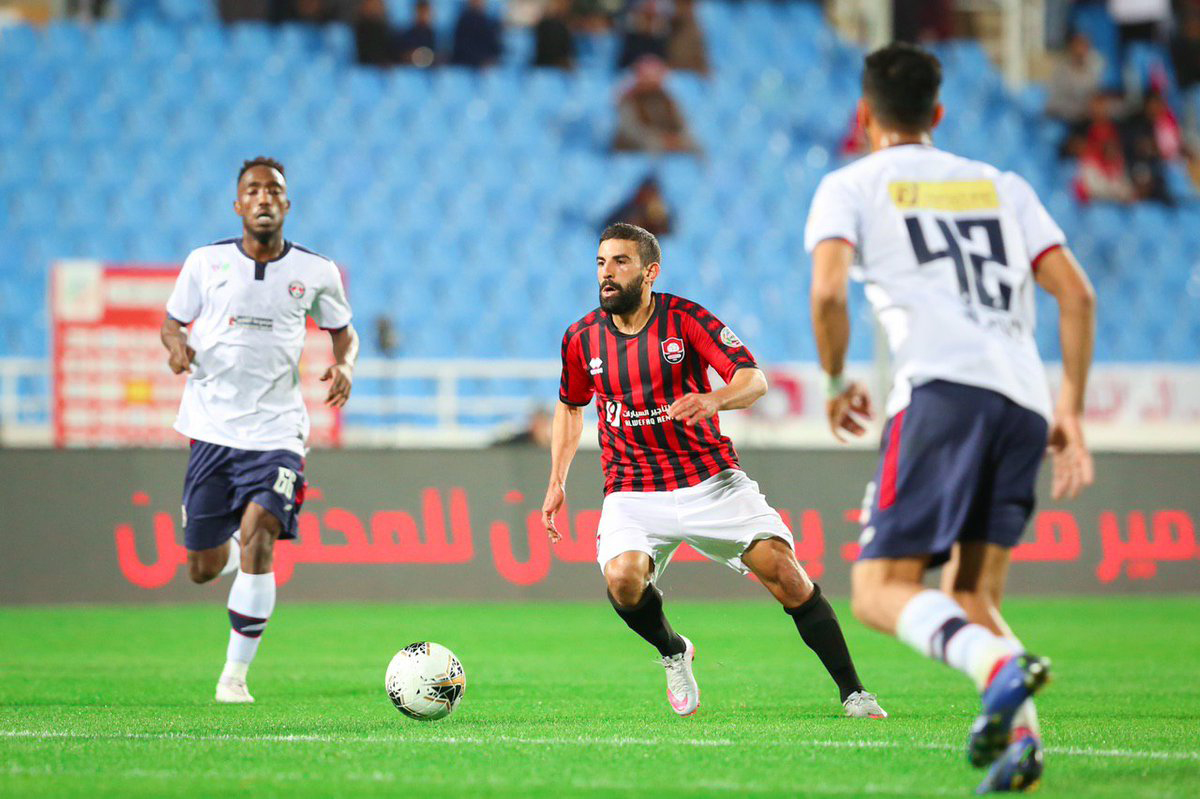 طرد لفوزير في غياب الداودي!