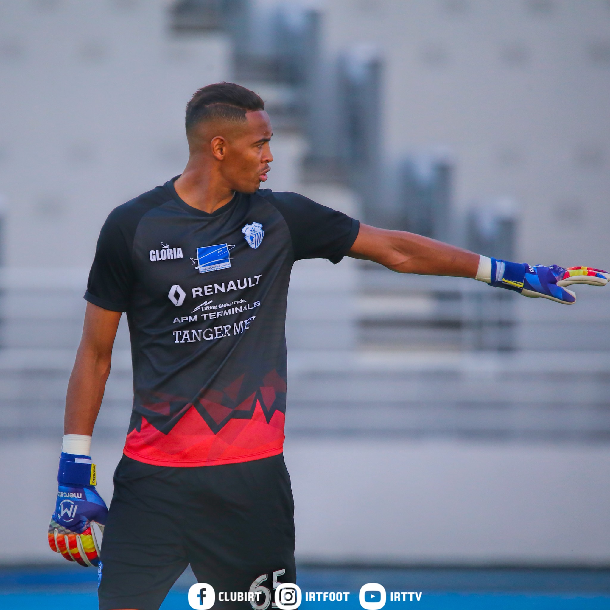 لاعبان فقط من البطولة في لائحة الأسود