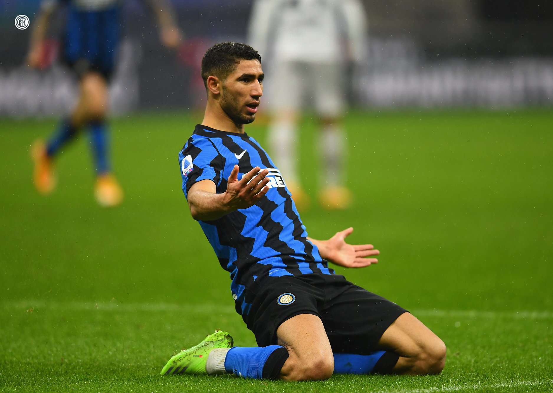 صفقات 2020: حكيمي في حضرة الكاتناتشيو