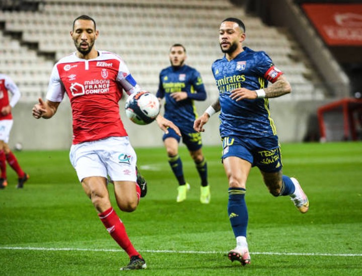 عبد الحميد يهدر فوزا في وقت قاتل