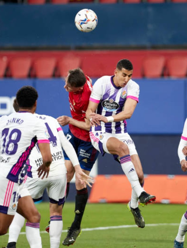 صحيفة ماركا تشيد بحضور يميق في دفاع بلد الوليد