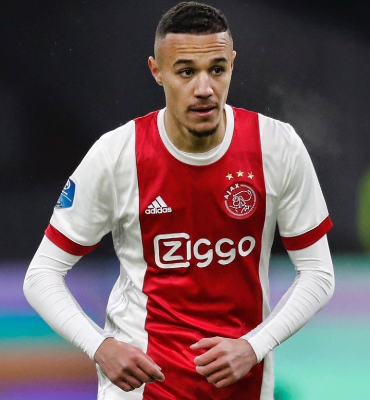 هل يفوز اجاكس والاسود بالنسخة 26 ؟