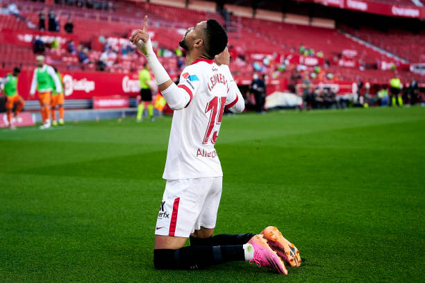 النصيري .. العداد لا يهدأ ويصل للرقم 18