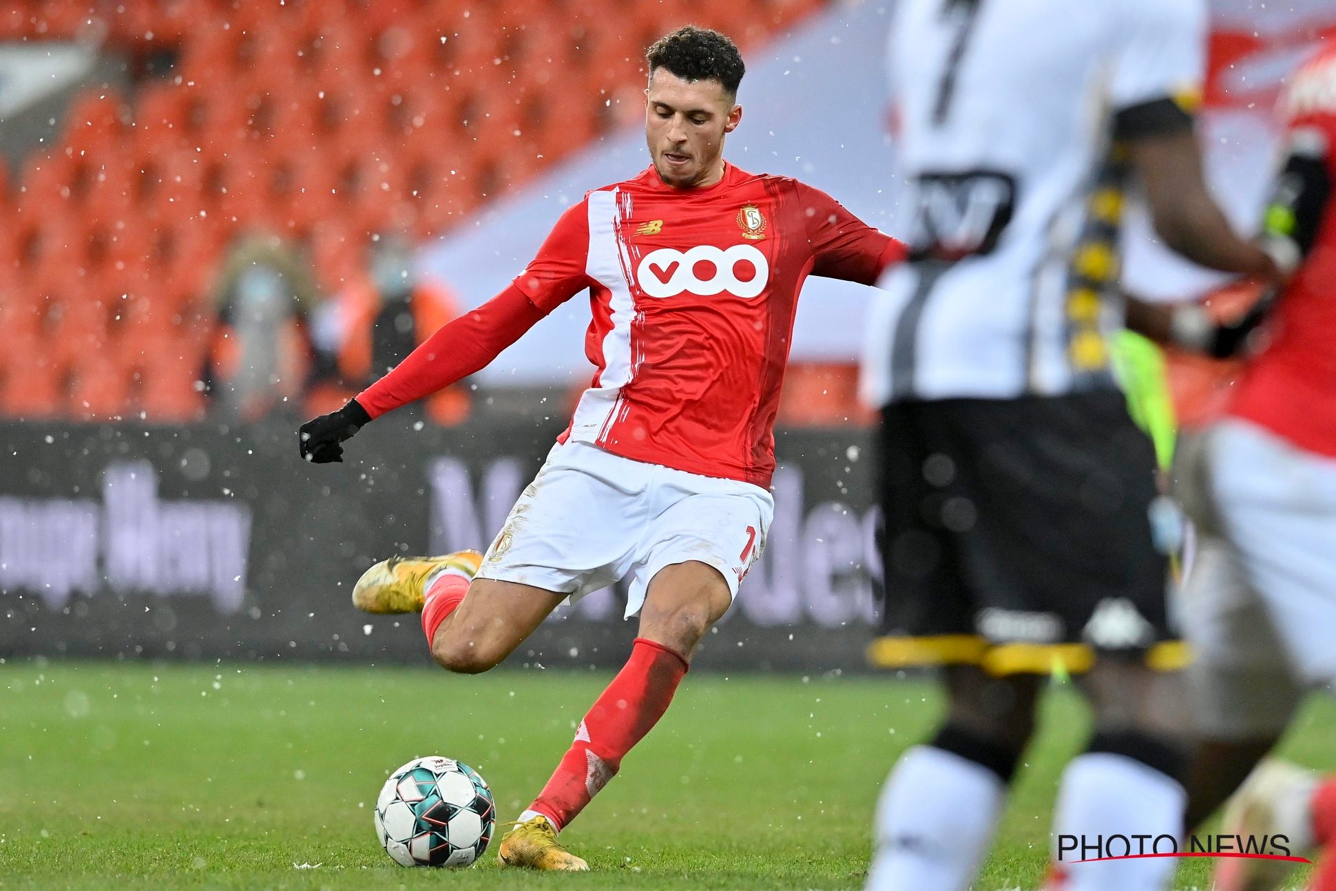 من بينهم أملاح .. 16 لاعبا في مصحة سطاندار