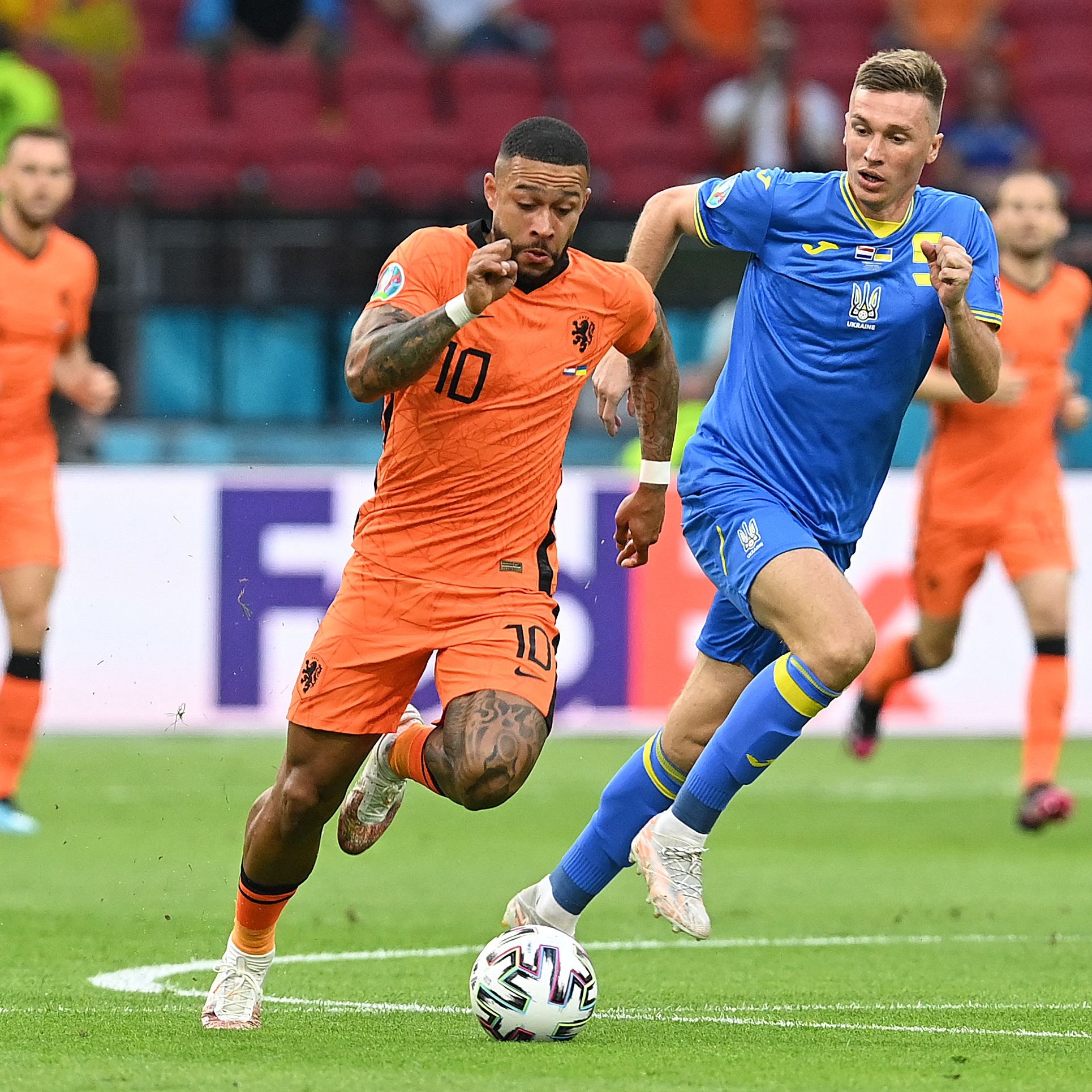 كأس أوروبا: ديپاي وفيجنالدوم يحلقان عاليا في صفوف المنتخب الهولندي