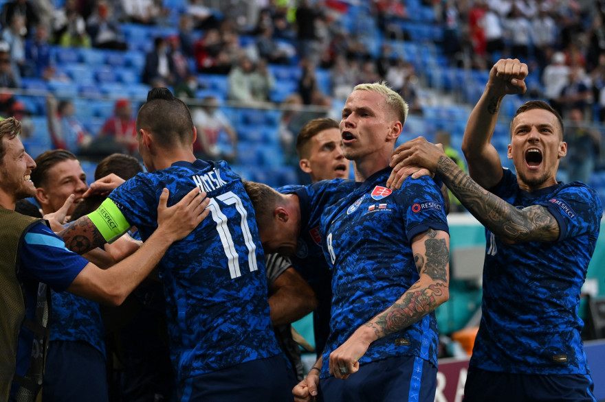 يورو 2020: سلوفاكيا تحقق فوزاً صعباً على بولندا