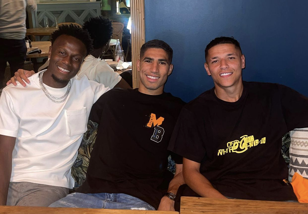 حارث ومنديل إجتمعا بحكيمي بباريس