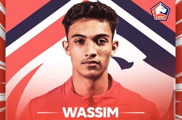 موهبة اشبال الاطلس يوقع عقدا احترافيا مع ليل الفرنسي