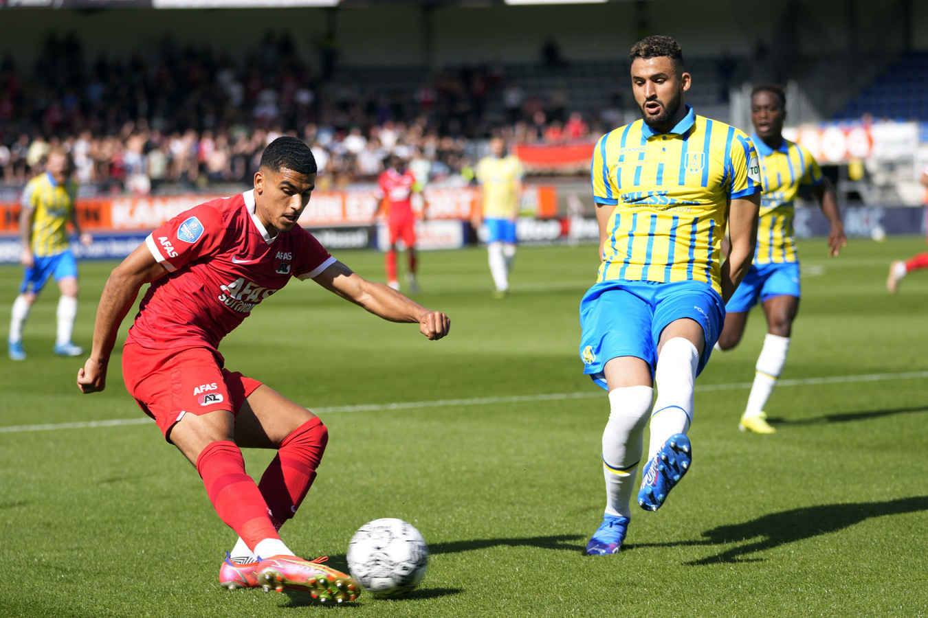 أزيد تواضع امام فالفيك بحضور ابو خلال