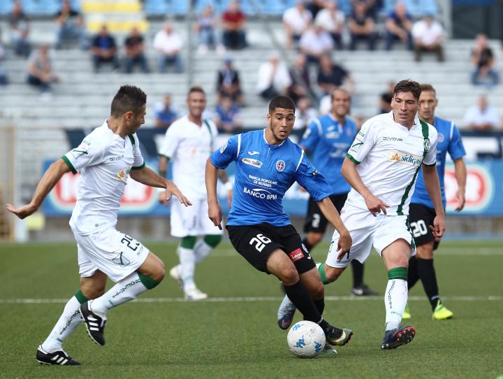 وجه مغربي يسطع بكأس ايطاليا