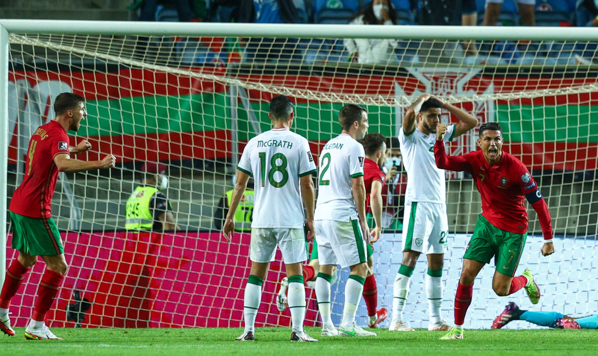 تصفيات مونديال 2022: رونالدو يصبح الهد اف التاريخي ويهدي البرتغال فوزا ناريا على ايرلندا