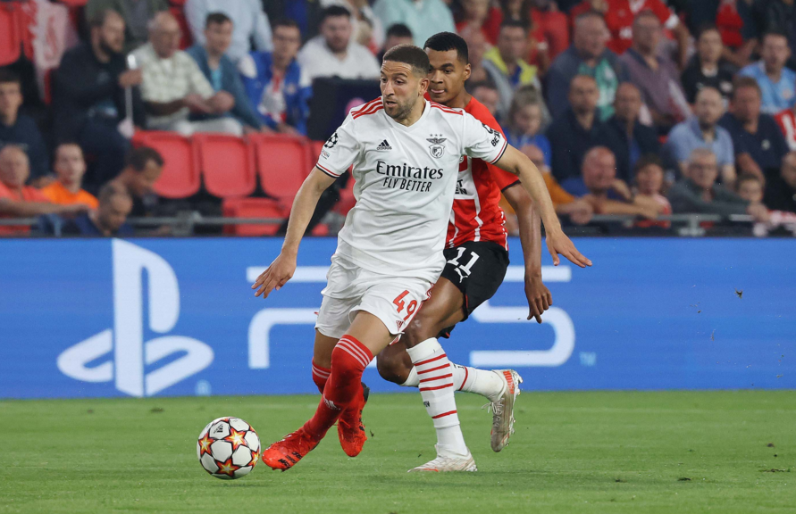 تاعرابت.. هل يلعب قمة البارصا اساسيا ؟