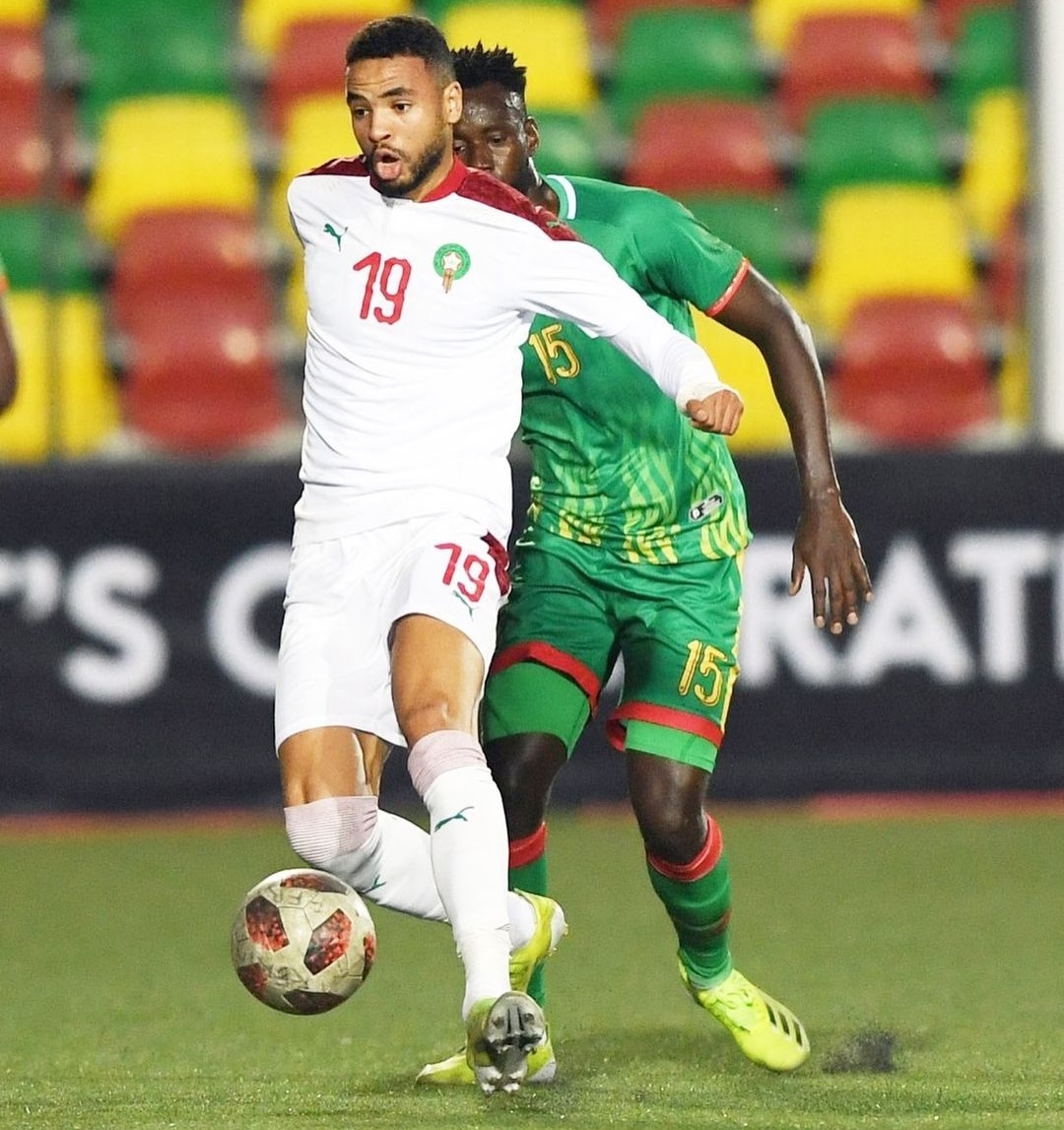 وحيد صم أذنيه وتحدى إشبيلية والفريق الإسباني مستاء!